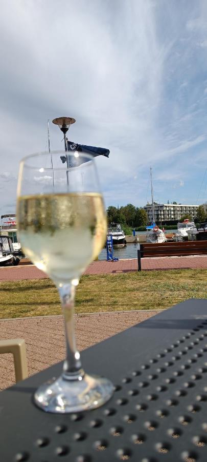 Apartament Skorpion Marina & Spa Sagaris Dziwnów Eksteriør billede